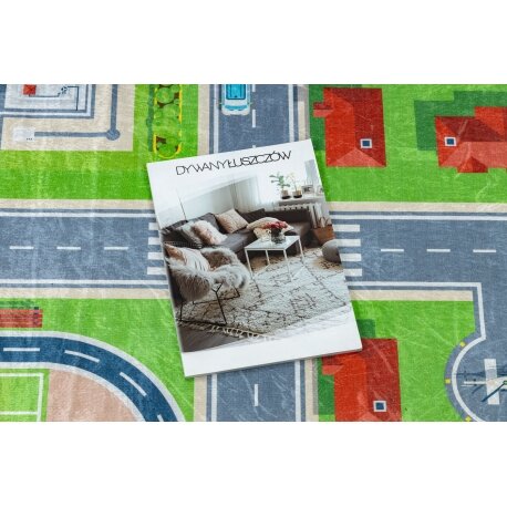 BAMBINO 2624 plaunamas kilimas Miestas, gatvės, neslystantis - žalias / pilkas 2 BAMBINO 2624 plaunamas kilimas Miestas, gatvės, neslystantis - žalias / pilkas 2