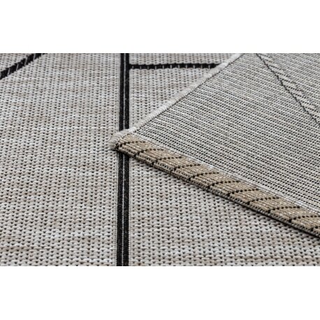 Kilimas sizalio virvelės FLOORLUX 20605 sidabras / juoda / smėlio spalvos TRIKAMPIAI, geometrinis 1 Kilimas sizalio virvelės FLOORLUX 20605 sidabras / juoda / smėlio spalvos TRIKAMPIAI, geometrinis 1